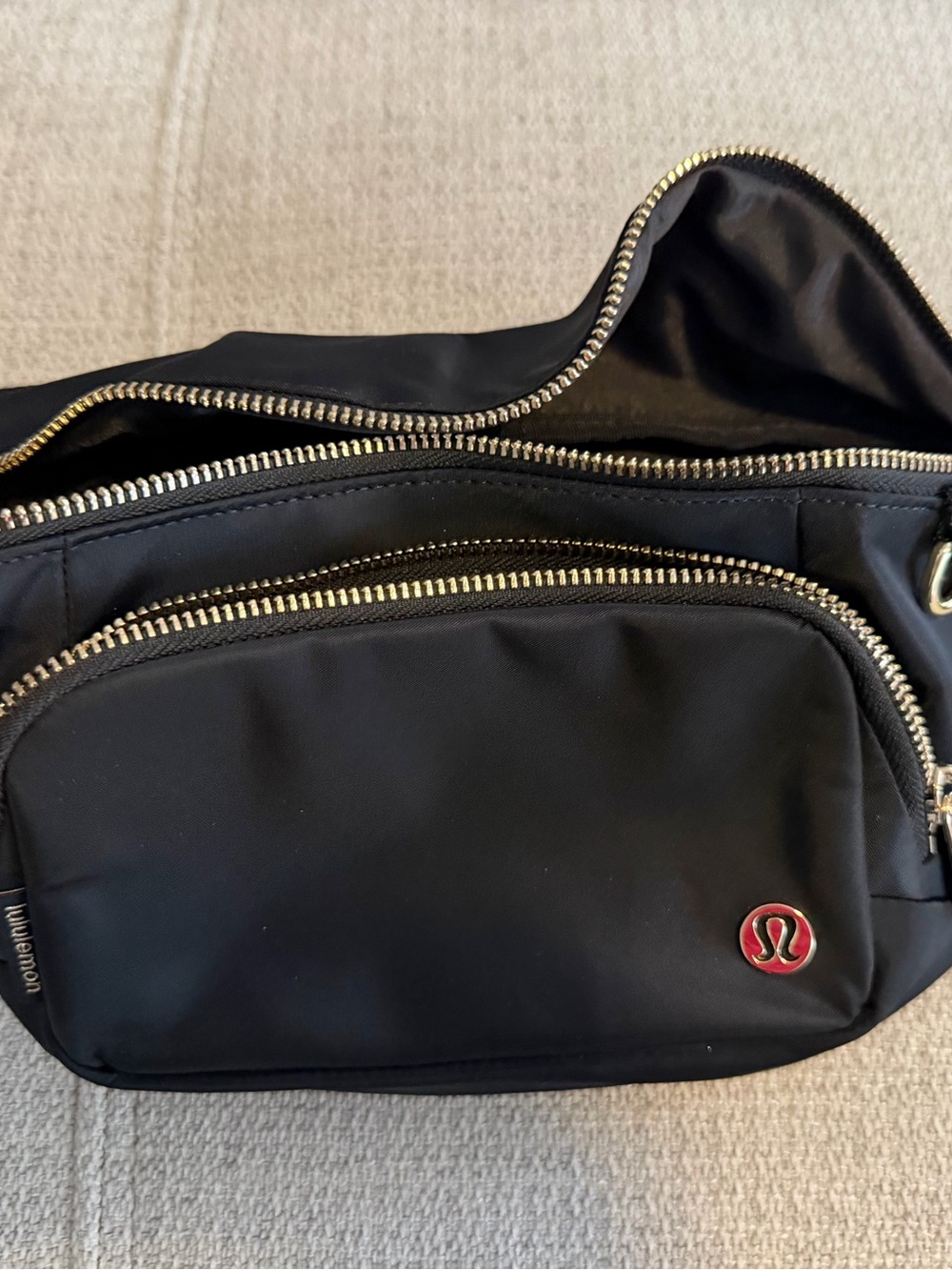 Everywhere Belt Bag Extra large 4L Lululemon Black Belt Bag - Picture 2 of 4